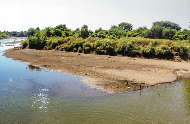 نهر الدندر بولاية سنار يصل مرحلة الفيضان