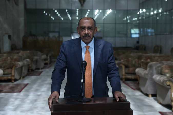 وزير: الإمارات ستودع أموالاً في بنوك السودان