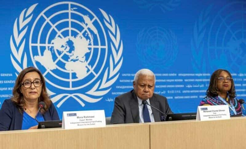 Mohamed Chande Othman (C) and members the Independent International Fact Finding for Sudan brief the media on September 6, 2024 (AP photo)