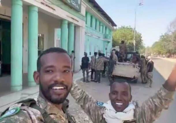 Sudanese soldiers outside Wad Madani muncipality on Jan 11, 2025